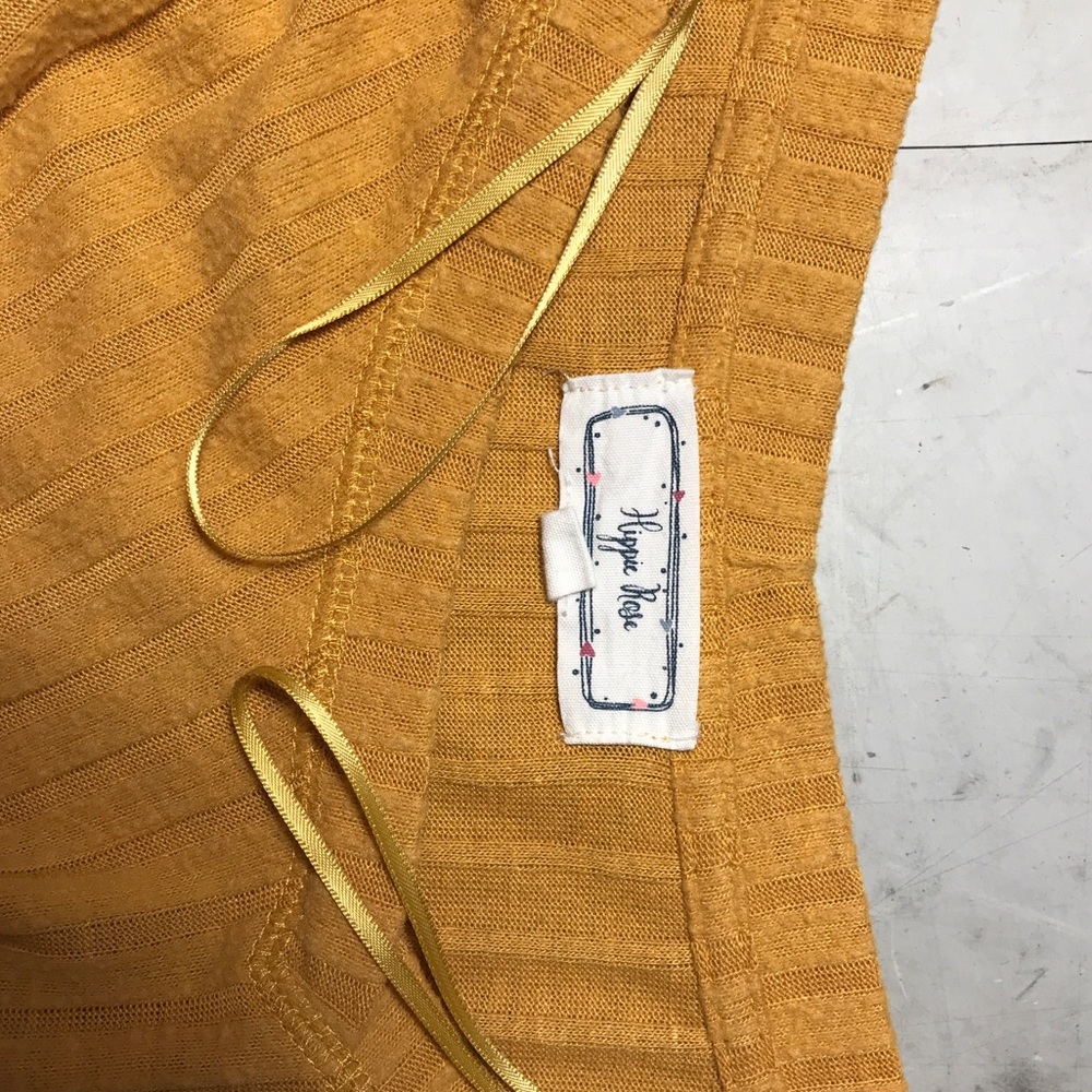 Hippie Rose yellow crop sweater - Picture 3 of 3